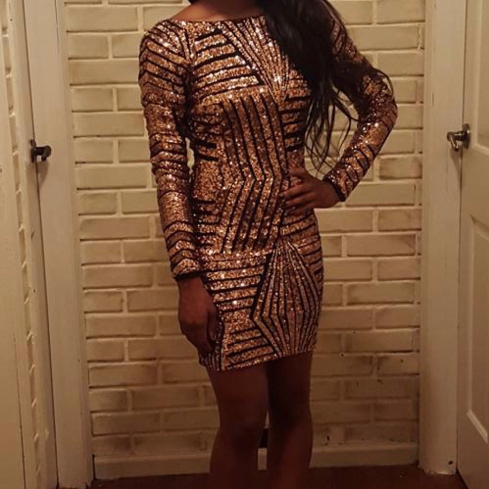 Cocktail mini long sleeve dress